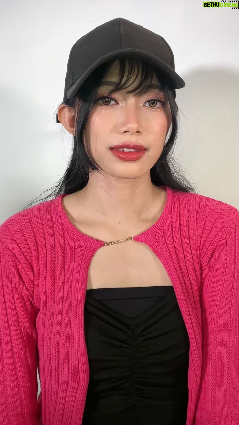 Desy Genoveva - 75.4K Likes - Kenapa Wonjhun ini terlihat heran ya??? #ngapak #doona #parody #desygenoveva #justforfun