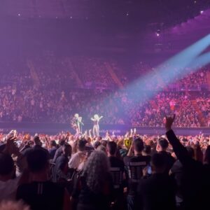 Detox Instagram - *GAY PANIC*

The energy at @madonna’s #CelebrationTour last night was electric!!!! Ran into so many friends & family, met some amazing people, danced like a mad woman, and then….KYLIE!!!!!!! We were expecting Queen @kylieminogue as the Vogue guest but we got oh so much more! 

Happy #InternationalWomensDay indeed!