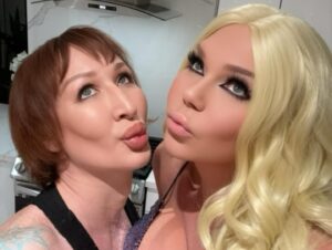 Detox Instagram - Me & my new Fuck Ass Bob took the fam to see @rupaulsdragracelive and had such a great time! Thank you @asiaoharaland for coming through so fierce for us and your kind words! I’ve missed you & love you so much! So good to see @derrickbarry @panginaheals @lawrencechaney & my big booty good Judy @kennedyddoftx  too!!! @davidratcliffe_ my forever lover!!! Viva Las Vegas bbz! Let’s see what else we get up to this weekend 👀😮‍💨