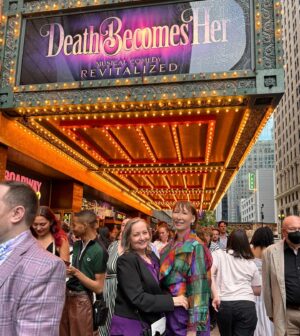 Detox Instagram - Took my mommy to see @deathbecomesher for opening night and had such a great evening reliving one of our fave movies from my childhood. Thank you so much for the invite @broadwayinchicago! She absolutely LOVED it! What an incredible stage adaptation full of some of the most iconic highlights of the film. Stunning sets and costuming, fantastic score, hilarious jokes, gaggy effects, and powerhouse performances! The ensemble is as gorgeous as they are talented! @michellewilliams as Viola Van Horn is fiercely stunning and the vocals are delicious! @christopher_sieber’s Ernest Menville is perfectly erratic & hilarious! But BABY!!!!!! @meganhilty & @thejennifersimard are PHENOMENAL!!!!! If you want perfection, you’ll find it here!! I cannot recommend this show enough for fans of musical theatre and fans of this beloved film. So! Much! Fun!!!! SEMPRE VIVA!!! #deathbecomeshermusical #deathbecomesher #forthegaze #broadwayinchicago