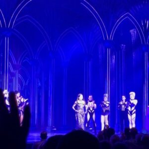 Detox Instagram - Took my mommy to see @deathbecomesher for opening night and had such a great evening reliving one of our fave movies from my childhood. Thank you so much for the invite @broadwayinchicago! She absolutely LOVED it! What an incredible stage adaptation full of some of the most iconic highlights of the film. Stunning sets and costuming, fantastic score, hilarious jokes, gaggy effects, and powerhouse performances! The ensemble is as gorgeous as they are talented! @michellewilliams as Viola Van Horn is fiercely stunning and the vocals are delicious! @christopher_sieber’s Ernest Menville is perfectly erratic & hilarious! But BABY!!!!!! @meganhilty & @thejennifersimard are PHENOMENAL!!!!! If you want perfection, you’ll find it here!! I cannot recommend this show enough for fans of musical theatre and fans of this beloved film. So! Much! Fun!!!! SEMPRE VIVA!!! #deathbecomeshermusical #deathbecomesher #forthegaze #broadwayinchicago