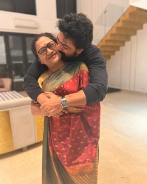 Dev Instagram - I don’t believe in next life..But if at all it exists, be my Maa in all my lives..❤️
