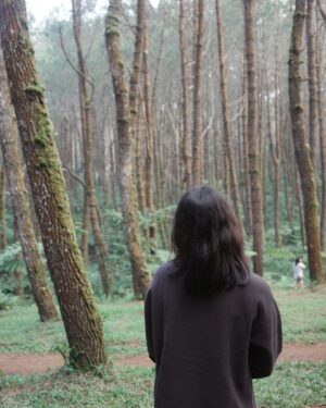 Devi Kinal Putri Instagram - masih keinget lembang saat itu.
DINGIN