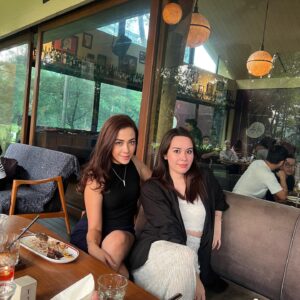 Dewi Amanda Instagram - Anak2 blood Mixed! When ur Dad is not Indonesian but ur blood still has Indonesia and was born in Indonesia 🇮🇩and then homesick 🤒❤️ @shakirasheldrick #egyptindonesia #australiaindonesia #dewiamanda #friendshipgoals @siska_a88 #friendshipforever 🇪🇬🇦🇺🇮🇩