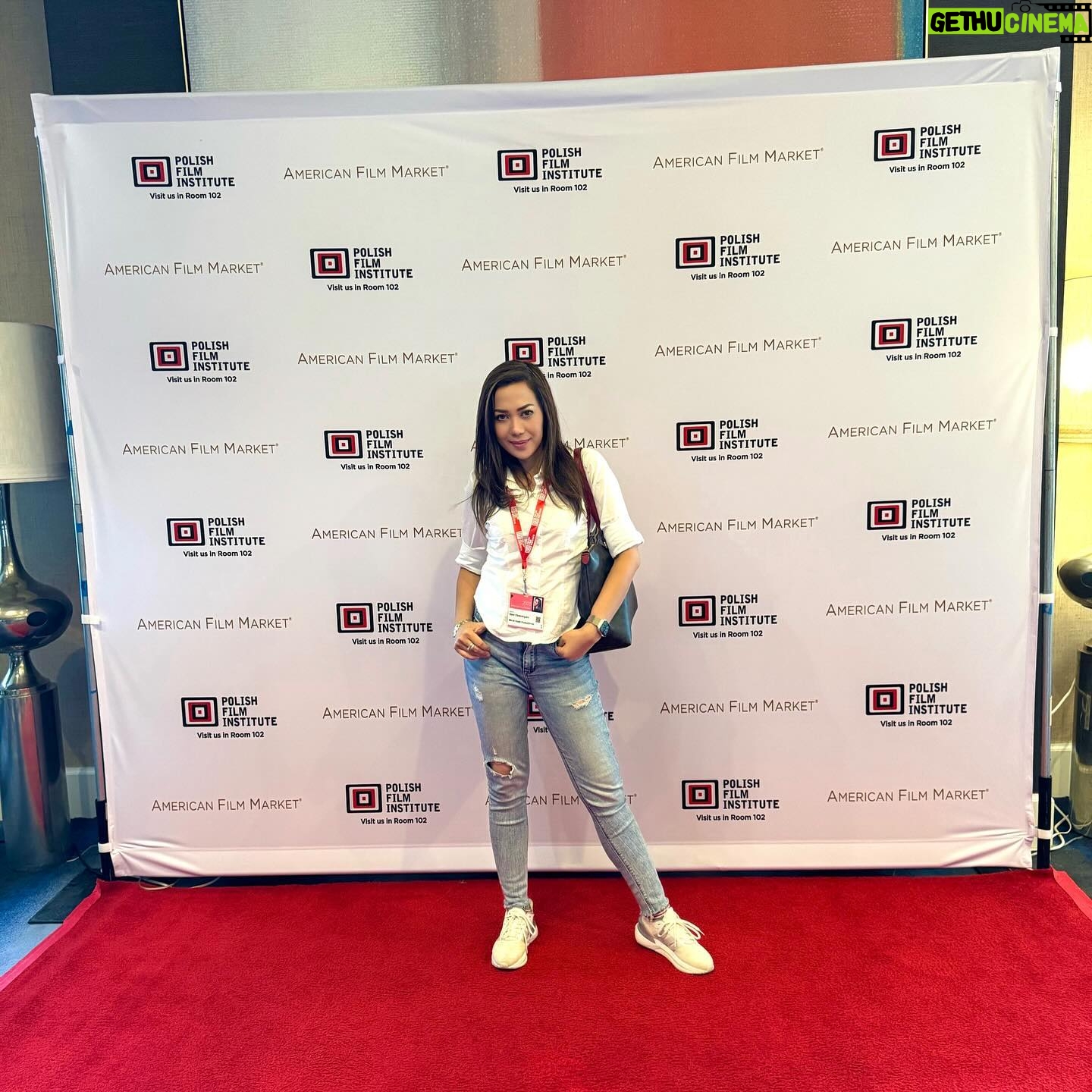 Dewi Amanda - 1.7K Likes - It’s not easy to be a filmaker,after 25 years now i am here “Hollywood”working together with @americanfilmmarket as a Filmaker, That’s my dream&to make me even bigger from 2 years ago.I’m just back and forth to USA🇺🇸 who knows maybe even Move here 🔜 🇺🇸
And i want to say Thank you for my husband @mattwilliams_act to trust and believe what i am doing for my life..distance no matter for us❤️❤️❤️I LOVE YOU #americanfilmmarket2023 #hollywood #america #usa #california #afm2023 #dewiamanda #filmaker