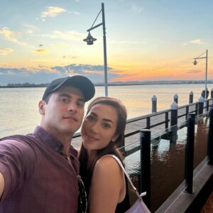 Dewi Amanda Instagram - Dibalik hebat nya Profesi seorang istri..there is my husband Greater than me and always supported me,Love You My Hubs! ❤️❤️ @mattwilliams_act #summervibes #christmasholiday2023 #familytime #sydney #australia 🇦🇺#christmasholiday