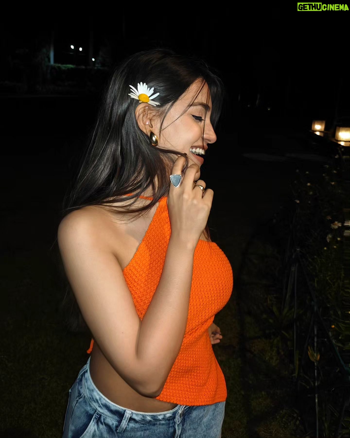 Dharshna Sripal - 27.3K Likes - Good evening. 🧡✨🥂