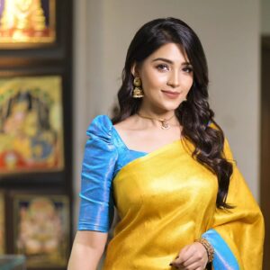 Dharshna Sripal Instagram - Wearing this stunning piece of jewelry from the latest collection at @new_ideas_fashions 💫