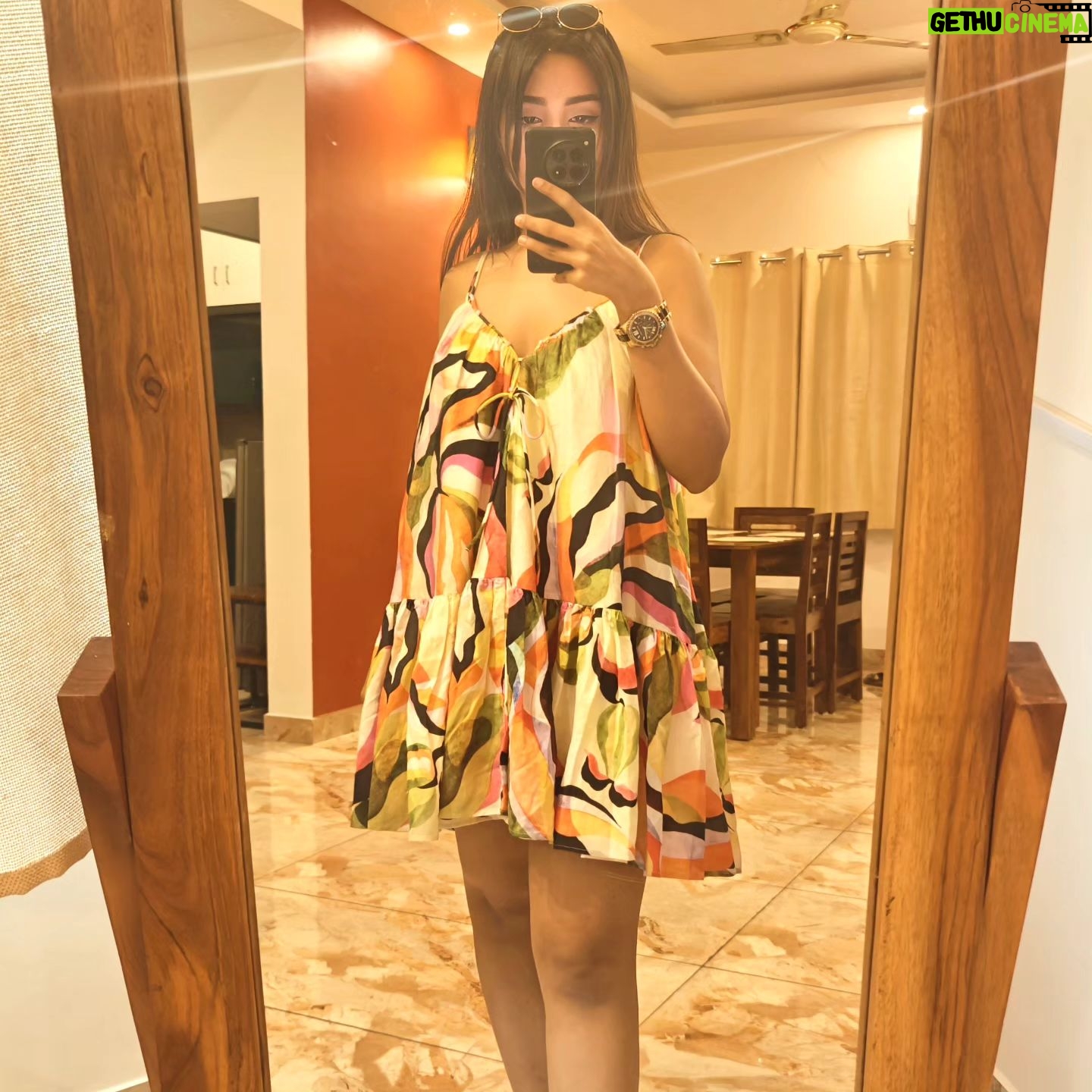 Dharshna Sripal - 32.6K Likes - Some pics I forgot to post🙈