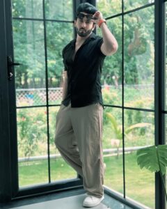 Actor Dheeraj Dhoopar HD Instagram Photos and Wallpapers July 2024