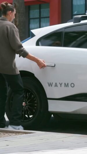 Diana Taurasi Instagram - You know I’m always on the move. With @Waymo, I get some peace knowing I can get where I need to go safely and efficiently. From training to game day, Waymo is my go-to ride.✨ #WaymoPartner

Download the Waymo One app and ride in Phoenix today.