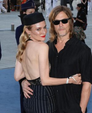Diane Kruger Instagram - Thank you to @ninaricci @harry_lambert @harris_reed @yoannfernandez ❤️