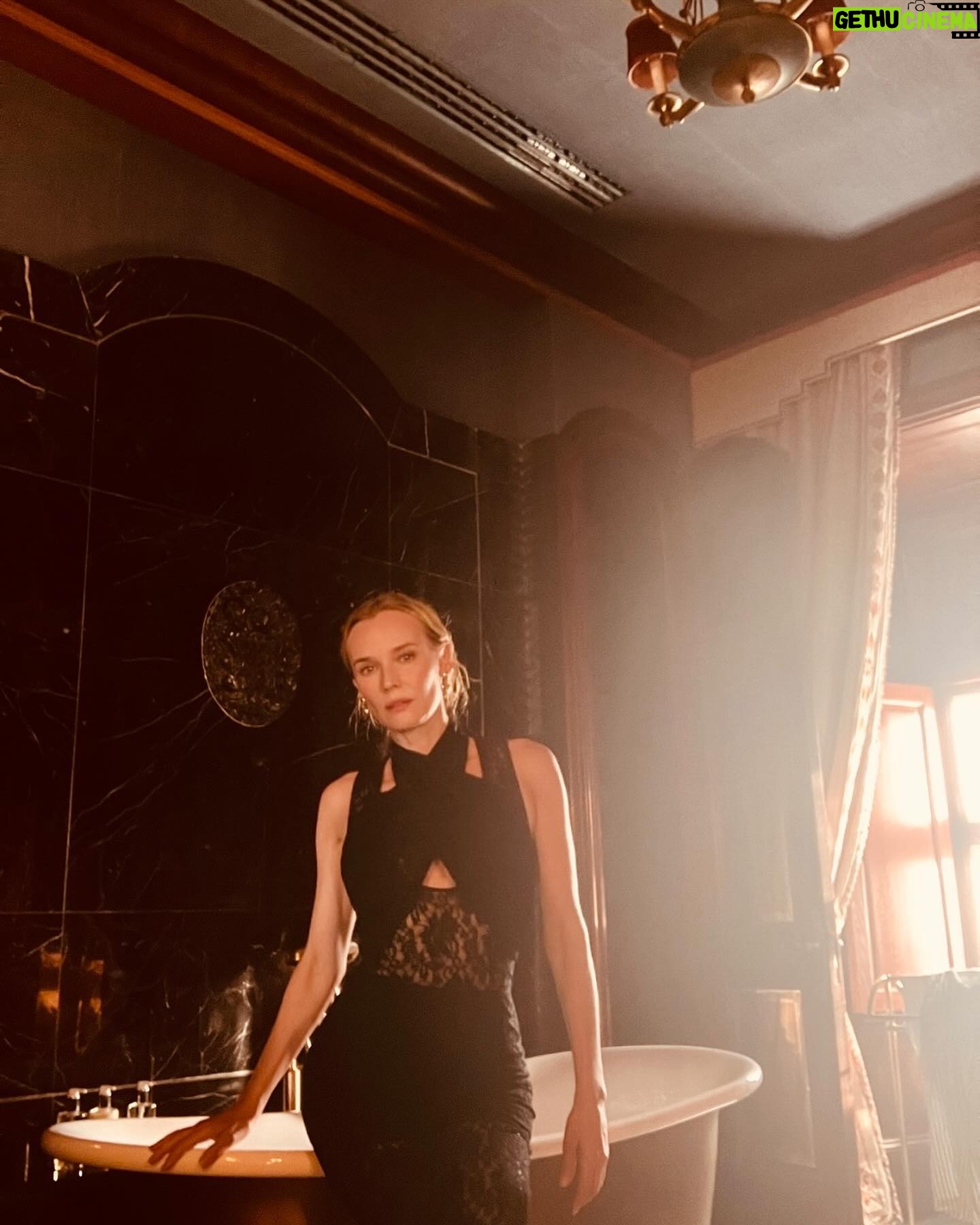 Diane Kruger - 22.9K Likes - 🐠
