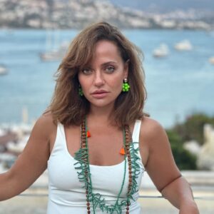 Didem Balçın Instagram - Summer vibes..✨🍀