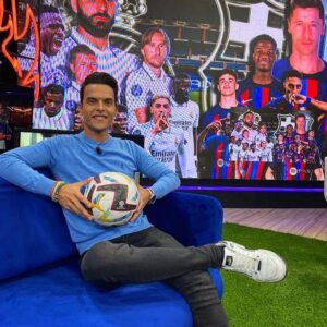 Diego Plaza Instagram - Maratón Non Stop de @elchiringuitotv con muchas ganas de este Real Madrid - Barcelona! ⚽
