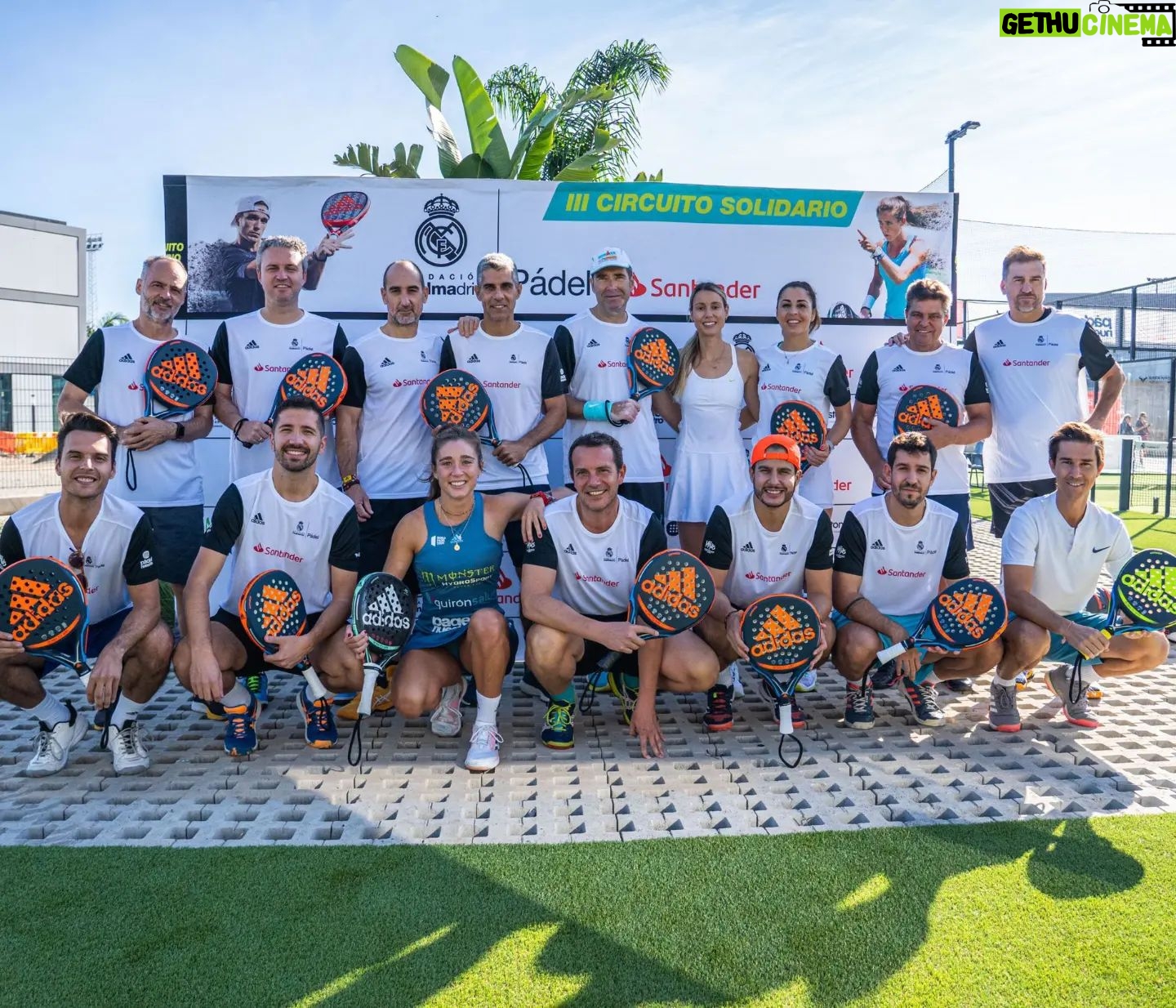 Diego Plaza - 2.5K Likes - Brutal experiencia jugar al pádel gracias a @sportssantander @santander_es y @metodikaeventos en @rafanadalacademy y poder visitar el @rafanadalmuseum en Manacor! @adidas_es 🎾