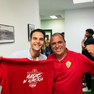 Diego Plaza Instagram - Un ascenso para la historia de @udalmeria ! Una gran generación en la @academiauda que pronto nos dará muchas alegrías! Enorme trabajo el de @alberto_lasarte 

Día inolvidable ♥️