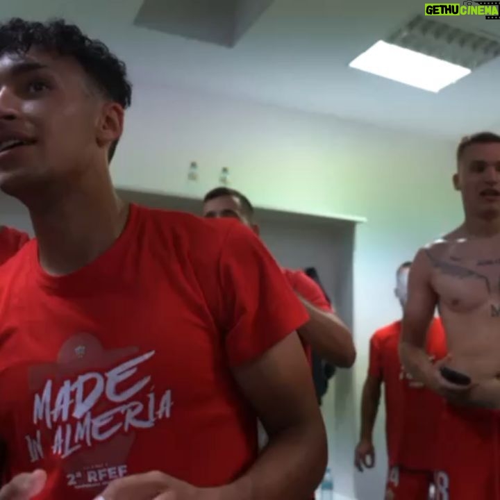 Diego Plaza - 2.1K Likes - Un ascenso para la historia de @udalmeria ! Una gran generación en la @academiauda que pronto nos dará muchas alegrías! Enorme trabajo el de @alberto_lasarte
Día inolvidable ♥️