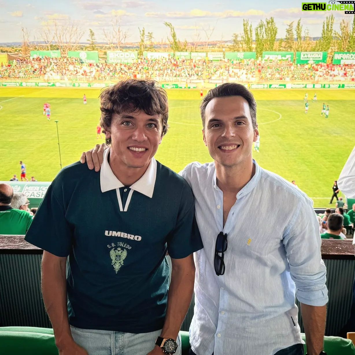 Diego Plaza - 2.1K Likes - Un ascenso para la historia de @udalmeria ! Una gran generación en la @academiauda que pronto nos dará muchas alegrías! Enorme trabajo el de @alberto_lasarte
Día inolvidable ♥️