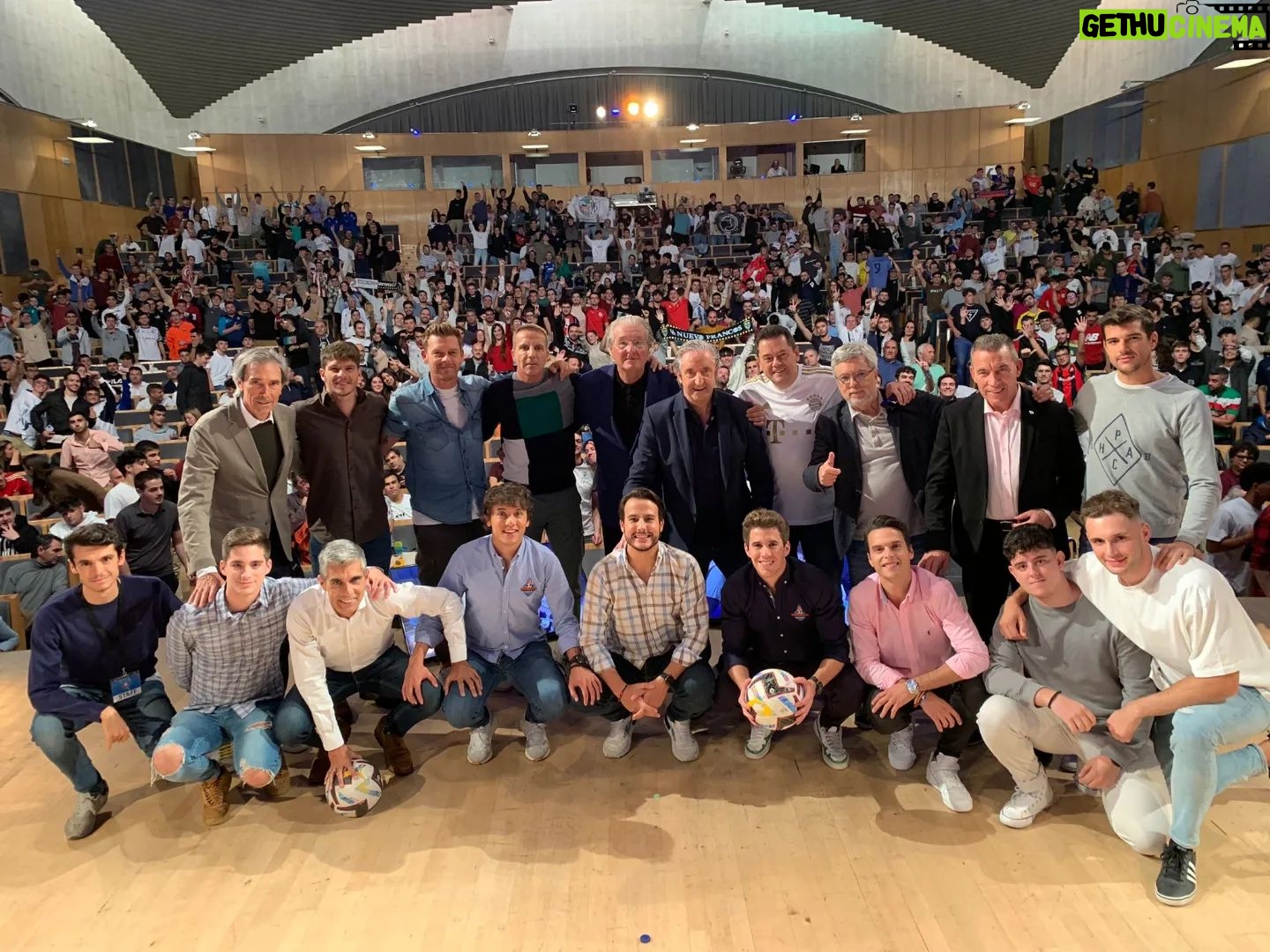 Diego Plaza - 3.4K Likes - 📍Salamanca ¡MUCHAS GRACIAS! #ChiringuitoOnTour @elchiringuitotv