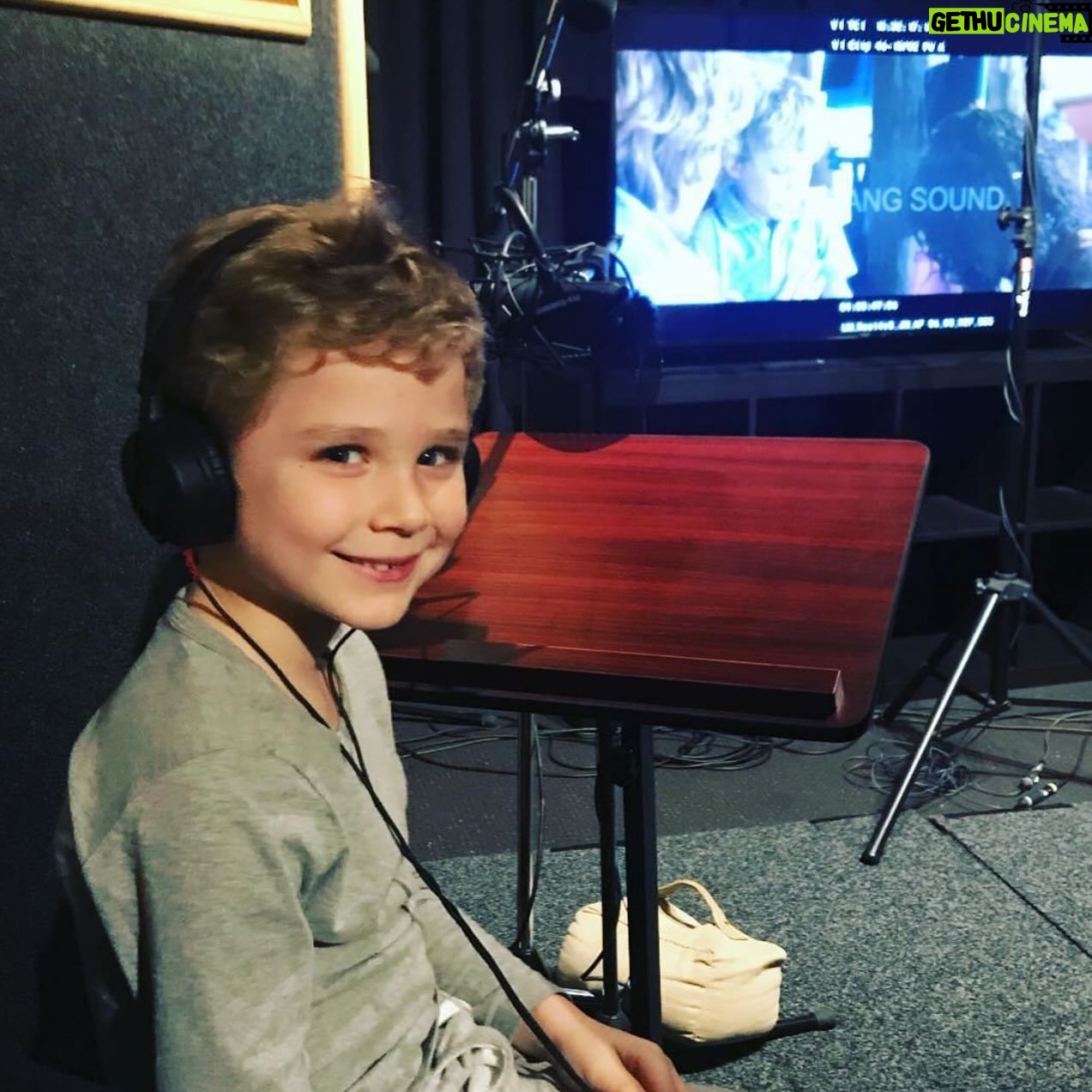 Diesel La Torraca - 8.6K Likes - When I was a young Warthog 🎶
#tbt #actor #kidactor #soundstudio #adr #littlemonstersmovie #firstfilm #6yearsold
#diesellatorraca #austinmiller #ginnyandgeorgia