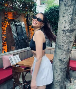 Dilara Aksüyek Instagram - “Bunlardan post olmaz Diloş”yazacaksınız dimi :) 🤦🏻‍♀️