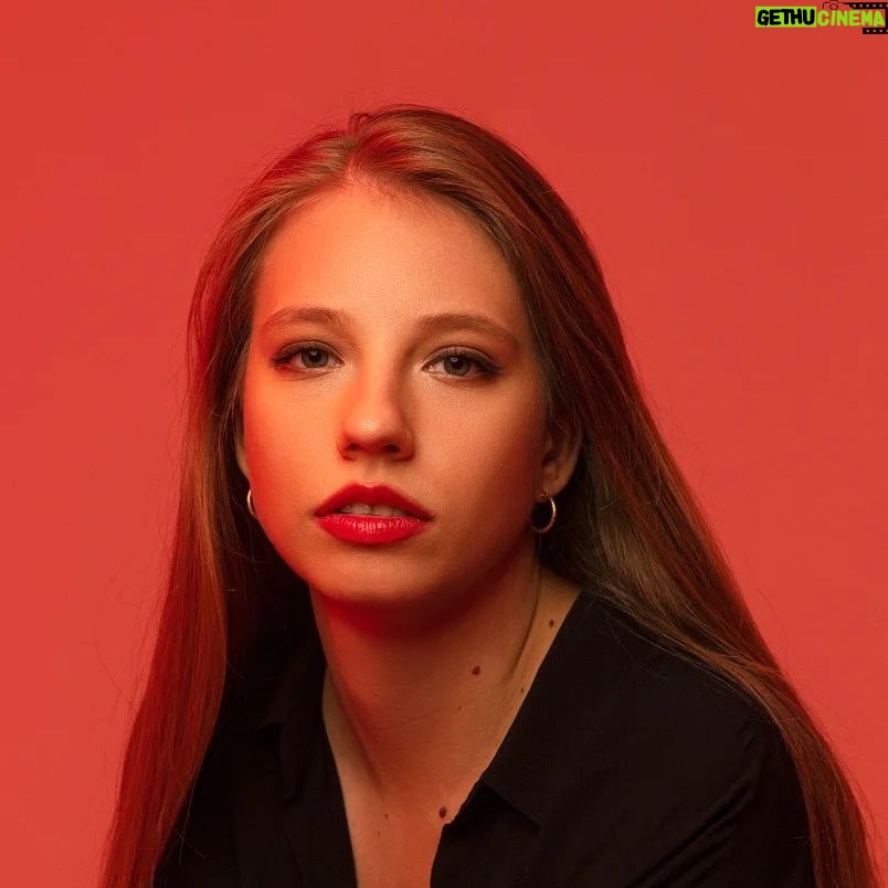 Dilara Mücaviroğlu - 2.7K Likes - 📸 @arslansinanarslansinan @tilkiyapim