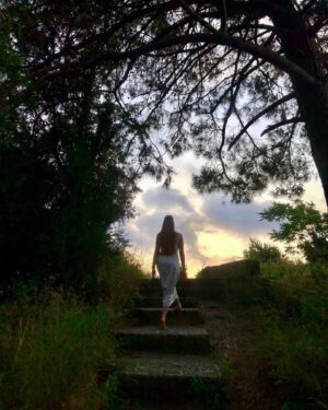 Dilara Mücaviroğlu Instagram - 25 Yaşım...Hoşgeldin!⏳🌳🌞