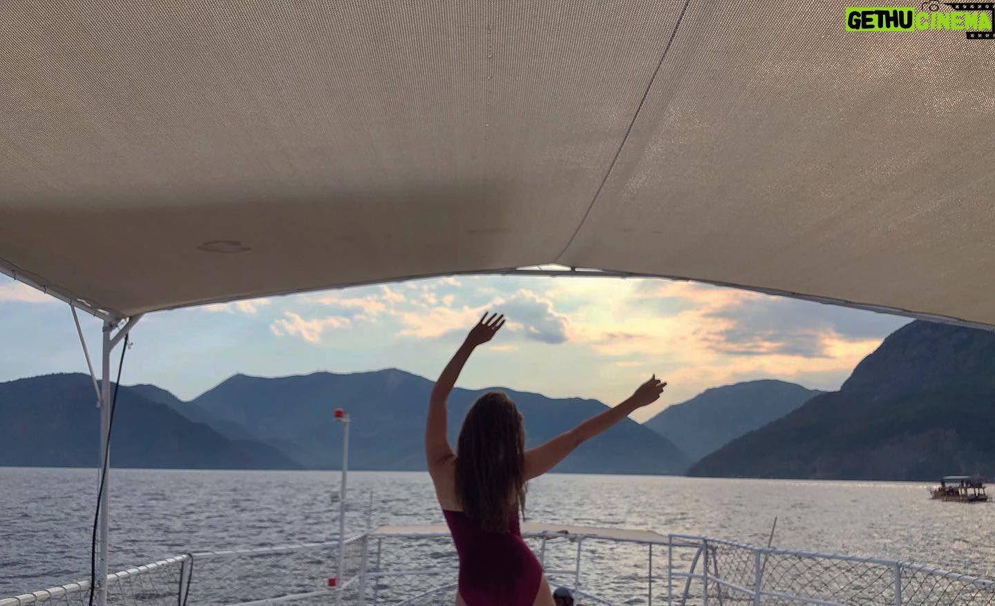 Dilara Mücaviroğlu - 4.2K Likes - Temmuz! ⛅️💙