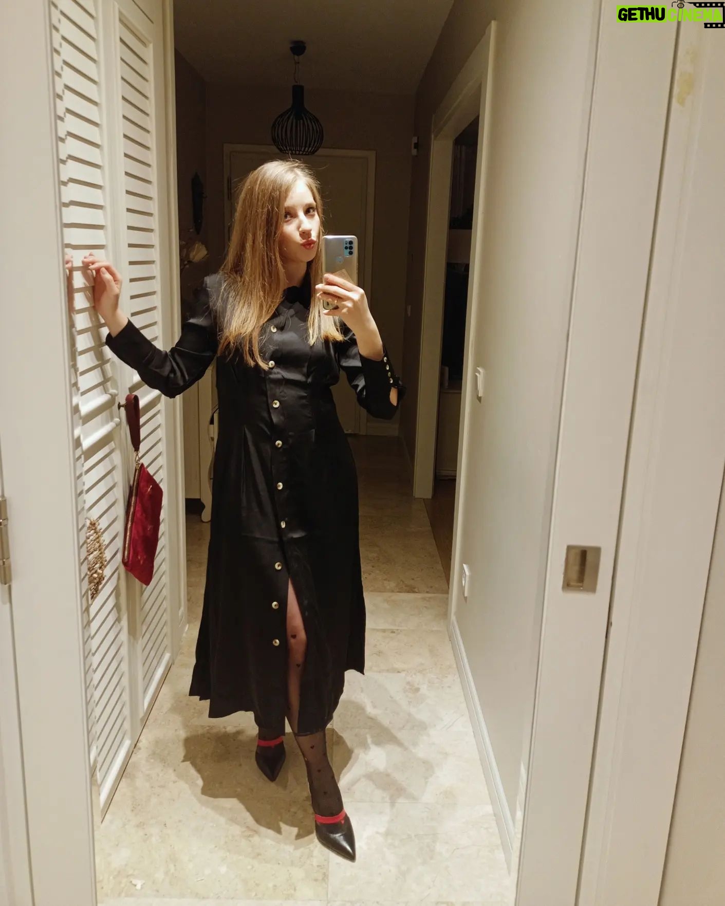 Dilara Mücaviroğlu - 2.9K Likes - ♥️