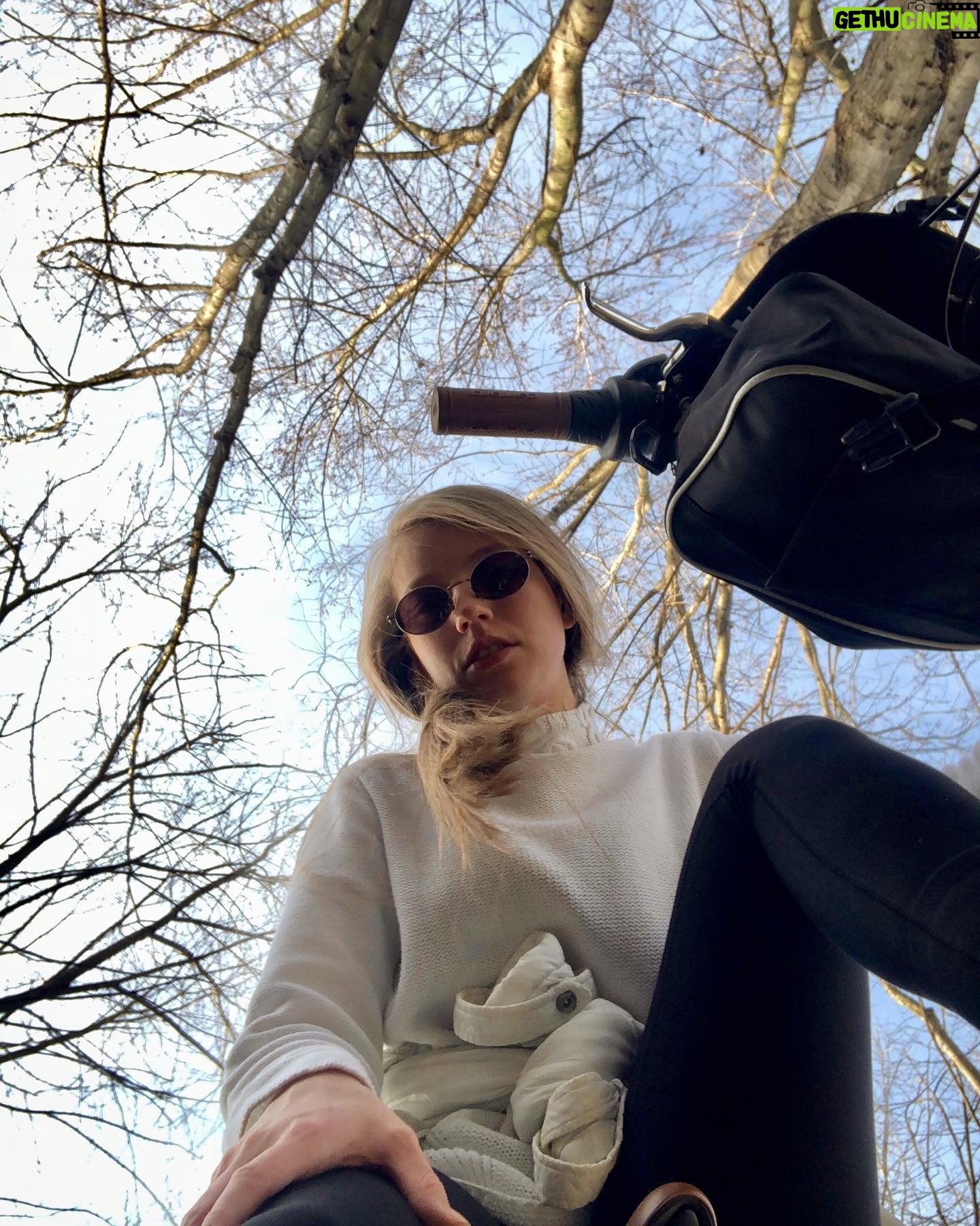 Dilara Mücaviroğlu - 5.5K Likes - 🚲🌳