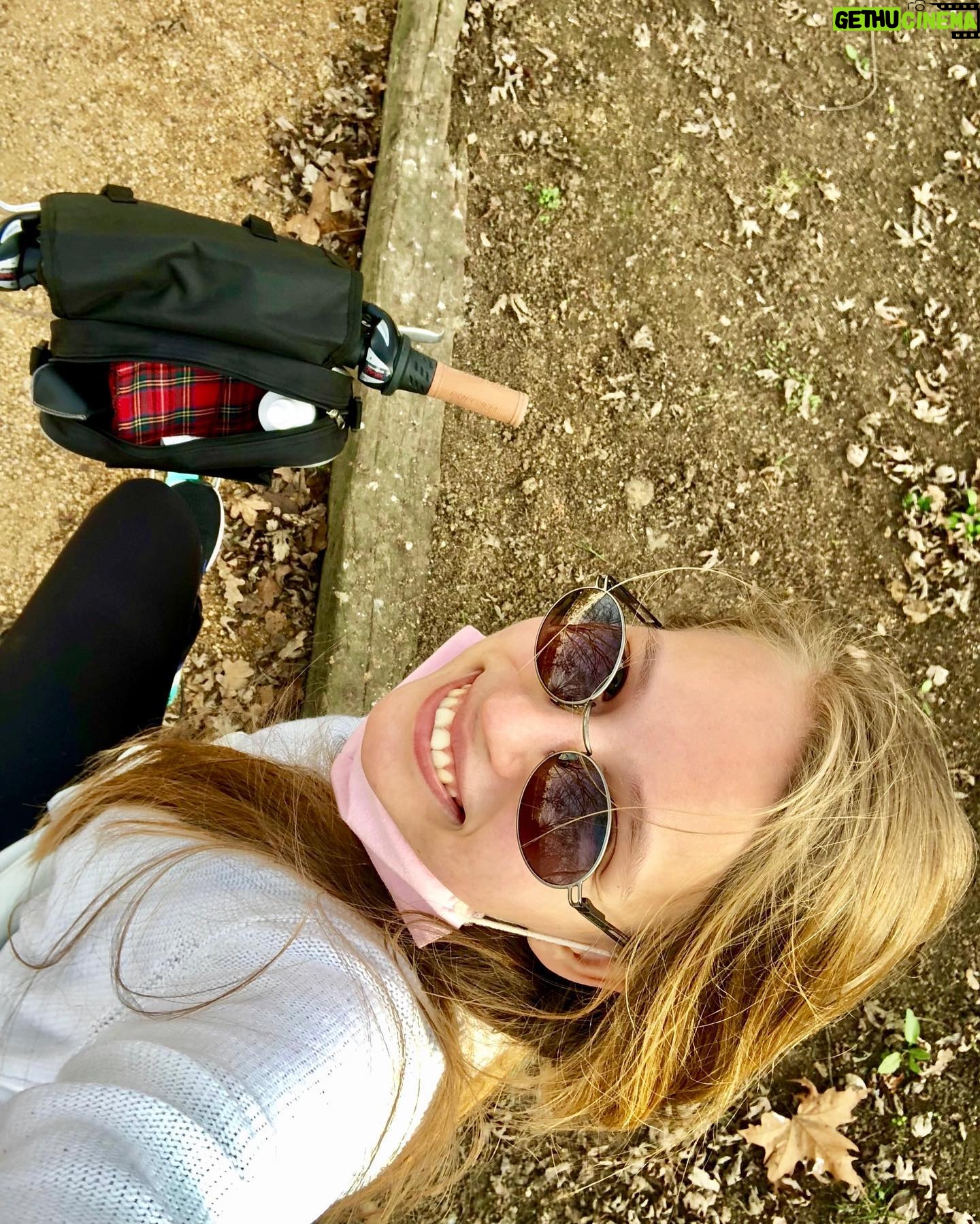 Dilara Mücaviroğlu - 5.5K Likes - 🚲🌳