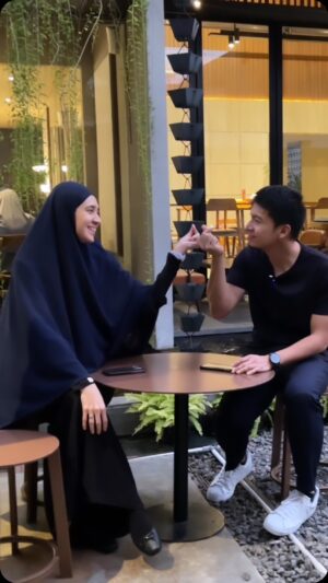 Dimas Seto Instagram - Aku juga nyesel!

Kenapa ga nikah sama kamu dari dulu ☺️