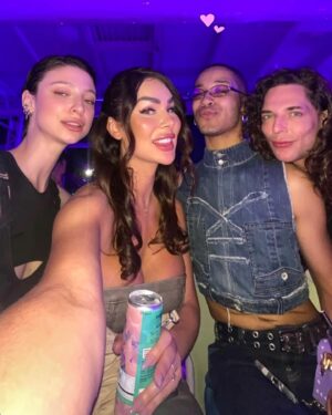 Dimitri Nana-Côté Instagram - Défilé des finissants du @collegelasalle 2024💞
Loved the looks, loved the people, a great night🥰

📸 @bertexertier 💞