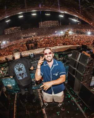 Dimitri Vegas Instagram - WHAT A NIGHT 🤯

We still can’t get over what happened yesterday at @tomorrowland. We invited our brother and legend, @vindiesel, on stage, and the rest was pure magic. Thank you to the People of Tomorrow for the love and energy during our set – we couldn’t have wished for anything more. ❤️