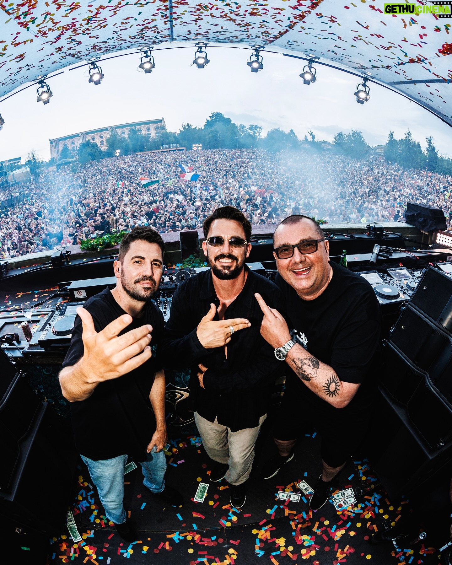 Dimitri Vegas - 40.6K Likes - Some of our favourites moments of W1 Tomorrowland. We can not wait for W2 š„š
