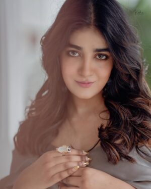 Dimple Hayathi Instagram - Black is soul searching 🖤 #dimplehayathi #blacklove #southindian #actress