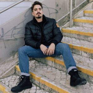 Diogo Martins Instagram - Who likes this cold weather?
 Not me 🙄 😬⚡

#timberland