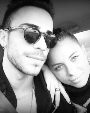 Diogo Piçarra Instagram - “Eu sei que nada é como começa
Mas sei que fiz a escolha certa” ✨
10 anos juntos, de amor, lágrimas mas muita alegria. As nossas bodas de Milagre. Amo-te meu amor ❤️