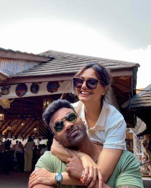 Divya Agarwal Instagram - 🧿🧿🧿🧿🧿
@apurva.insta
