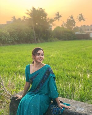 Divya Ganesh Instagram - Remember, when you forgive,you heal.and when you let go,you grow✨

#beingganga 
#divyaganesh 

@sstudio.thedesignhub