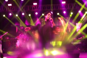 Divya Kumar Instagram - If you ever get a chance to see @aslidivyakumar live, don't think twice! His charisma is magnetic, his stage presence incredible, and his voice? Pure magic. Ask Punekars; this performance at @ignisense, Pune was truly a night to remember for any music lover.

[live music, entertainment, happiness, love] 
 
#tmtm #tmexclusive #tmtalentmanagement #divyakumar #divyakumarlive #love #musicalnight #soulful #melodies #explore