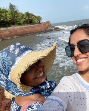 Divya Sripada Instagram - Throwback to last year!
S23 Ep07 The One Where Mom and I went to Goa 🐚