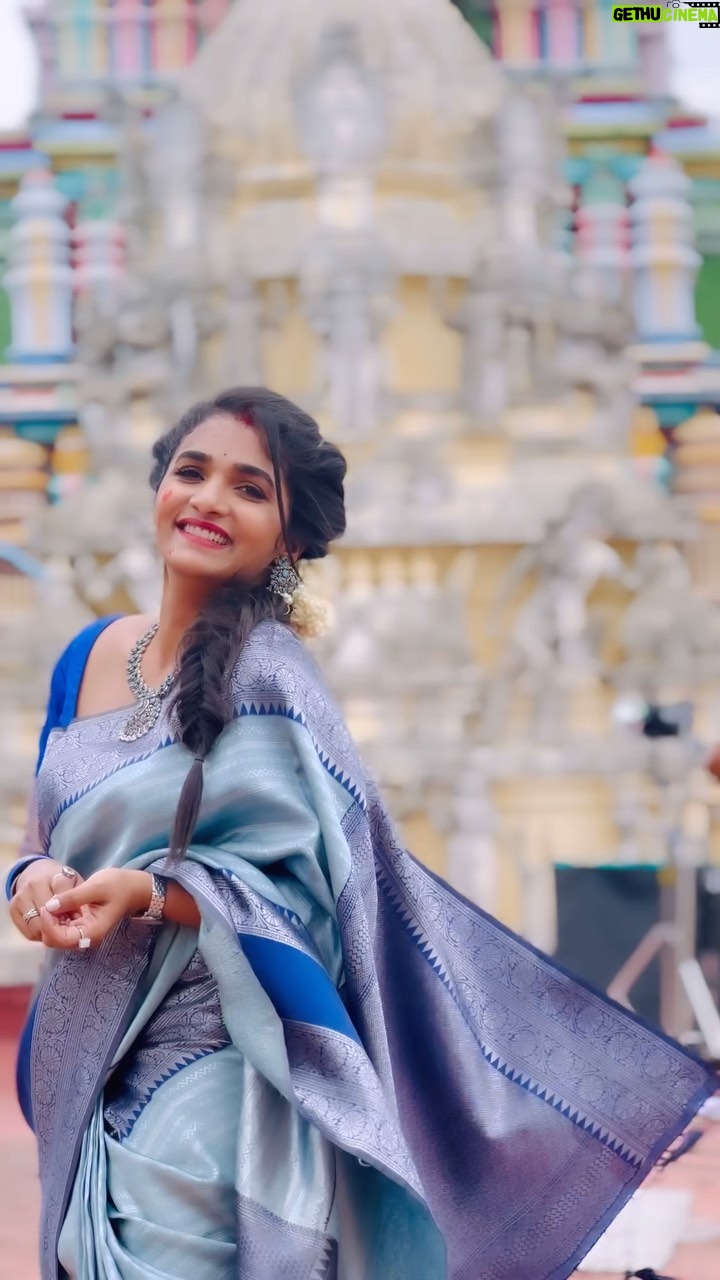 Divya Uruduga - 187.4K Likes - Wrapped in blue, laughter & love in every fold!!✨
💛🖤
Blouse: @aainadesignerhouse
#divyauruduga #divyau #du #D #arviyans #arviya #preetiirali