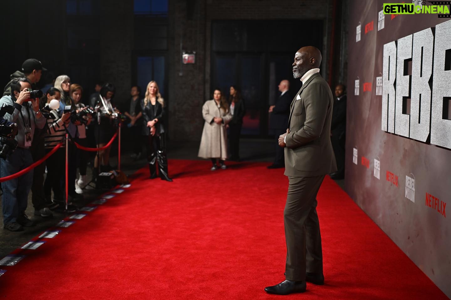 Djimon Hounsou - 8.5K Likes - Reunited with this incredible cast and crew last week to celebrate Rebel Moon Part 2: The Scargiver 🙏🏿 Coming to Netflix April 19.
Styling by @cheryl_konteh