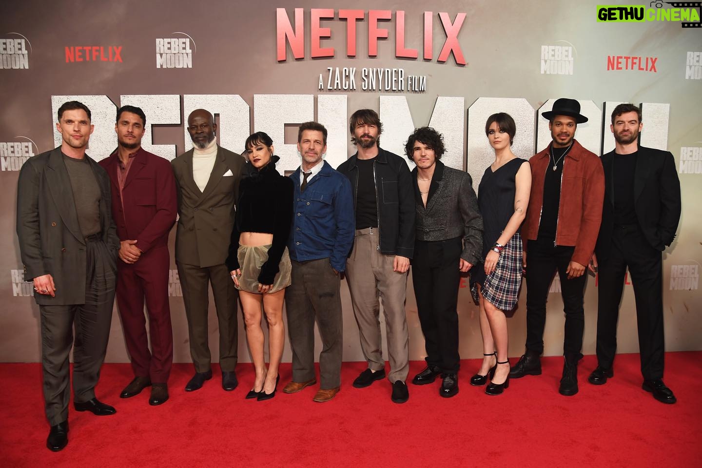 Djimon Hounsou - 8.5K Likes - Reunited with this incredible cast and crew last week to celebrate Rebel Moon Part 2: The Scargiver 🙏🏿 Coming to Netflix April 19.
Styling by @cheryl_konteh