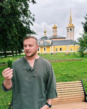 Dmitriy Zhuravlyov Instagram - …и скорее всего даёт силу земли… 🥒