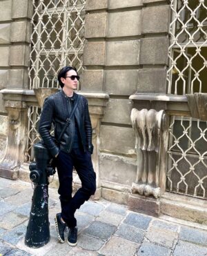 Dmitry Sholokhov Instagram - Vienna🖤 

#sholokhov #design #architecture #historic #europe #austria #vienna #wien #style #travel #fashion #shop #designer #runway #dmitrysholokhov