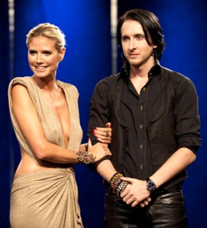 Dmitry Sholokhov Instagram - Hard to believe it’s been 11 years since that day! Life is a trip🖤

#dmitrysholokhov #heidiklum #projectrunway #show #fashion #design #art #runway #reality #designer #style #shop #model #vision #artist #sholokhov