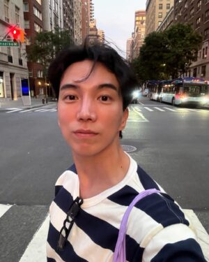 Do Sang-woo Instagram - 마음만은 그곳에..🧳

운동가자 🏃🏻‍♂️